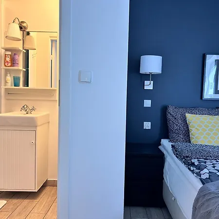 Amber Economy House & Lodge *