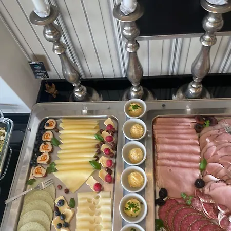 Amber Economy House & Międzywodzie