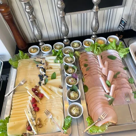 Amber Economy House &