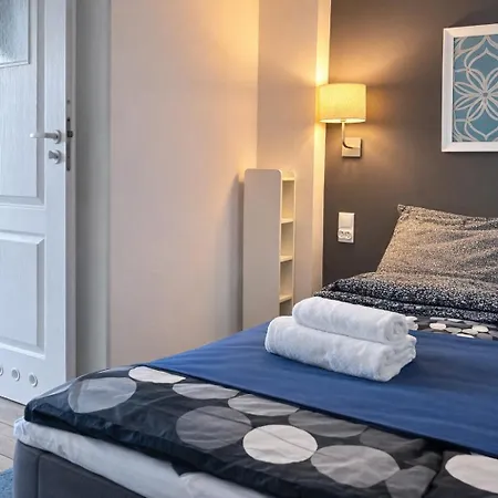 Amber Economy House &