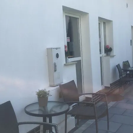 Amber Economy House &