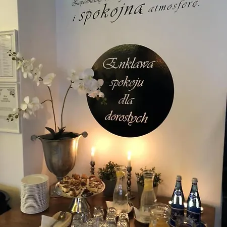 Amber Economy House &