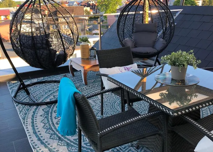 Amber Economy House & *