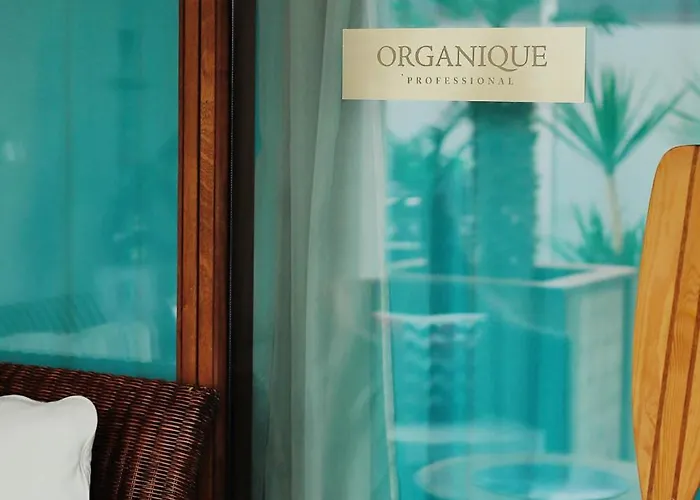 Lodge Amber Economy House &