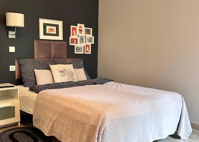 Amber Economy House & *