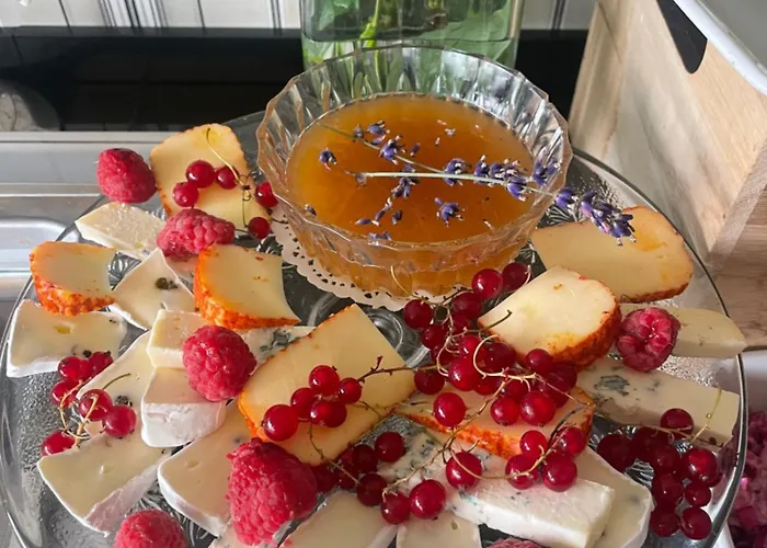 Amber Economy House & Alojamento de Turismo Selvagem *