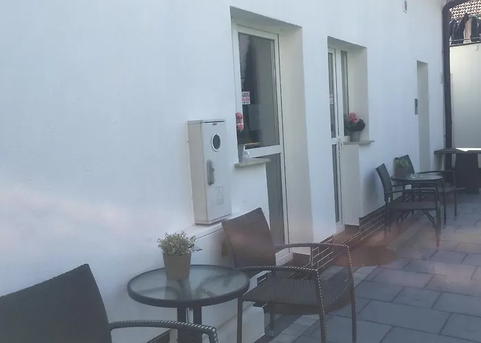 Amber Economy House &